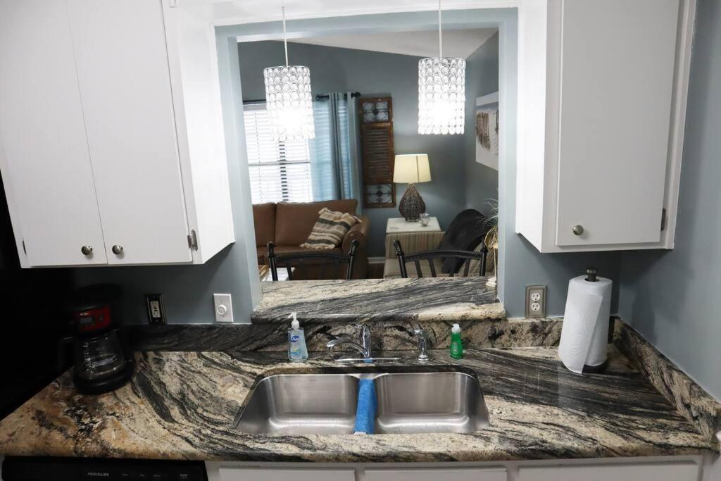 Lazy Palm 4 Pools Short Walk To Beach! Sleeps 5! Panama City Beach Ngoại thất bức ảnh